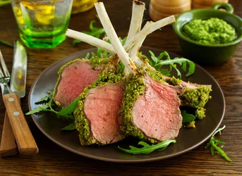 Veľkonočné jahňacie kotletky s brokolicou