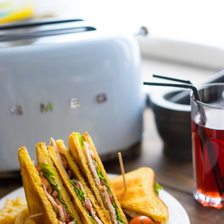 Smeg hriankovac modrý