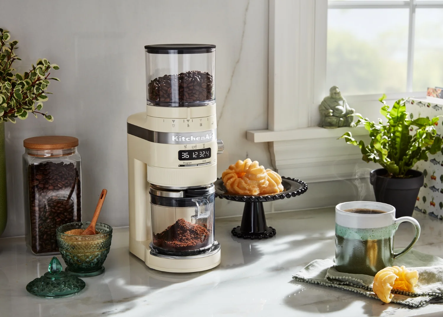 KitchenAid, mlynček na kávu s mlecími kameňmi, 5KCG8433, mandľová