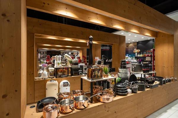 BRATISLAVA, POTTEN & PANNEN – STANĚK